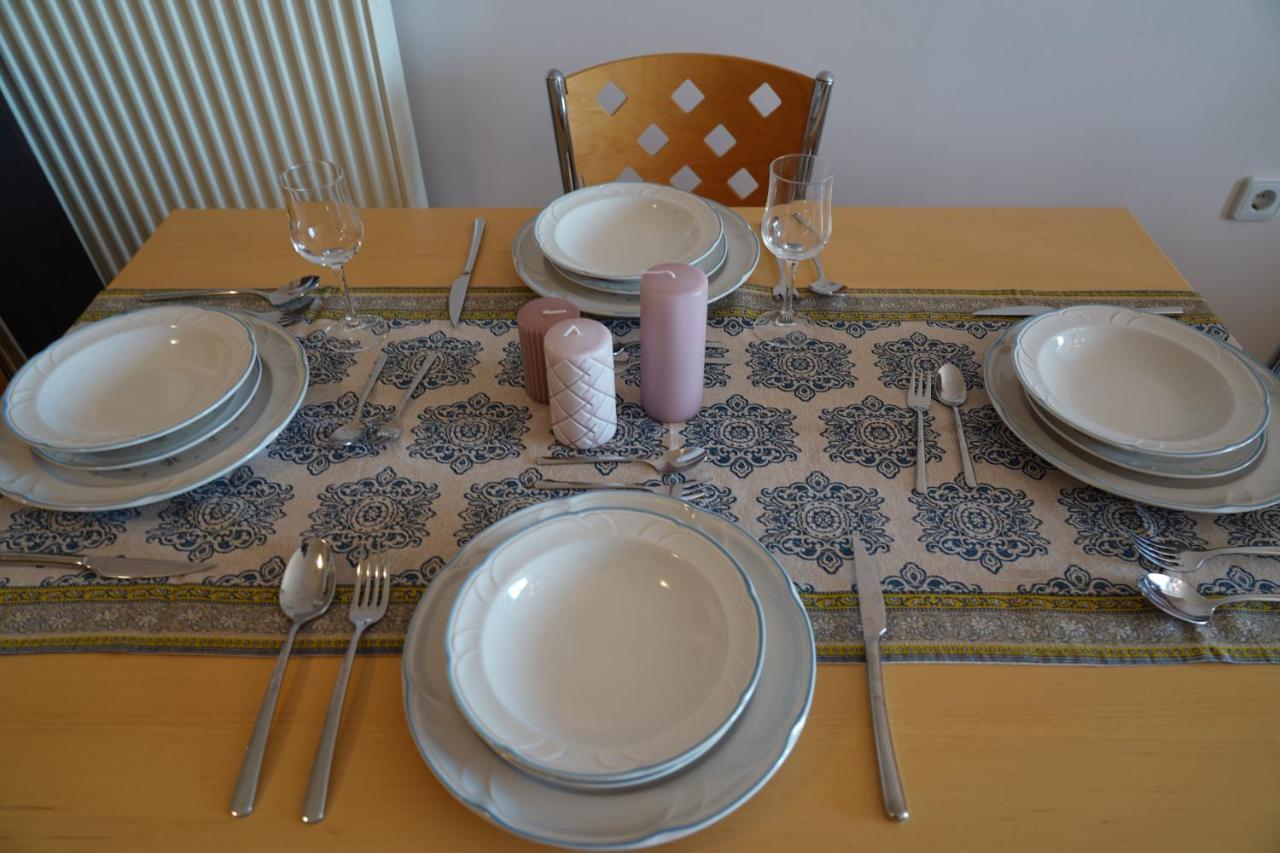 Blue Jasmine Apartment Aigio Bagian luar foto